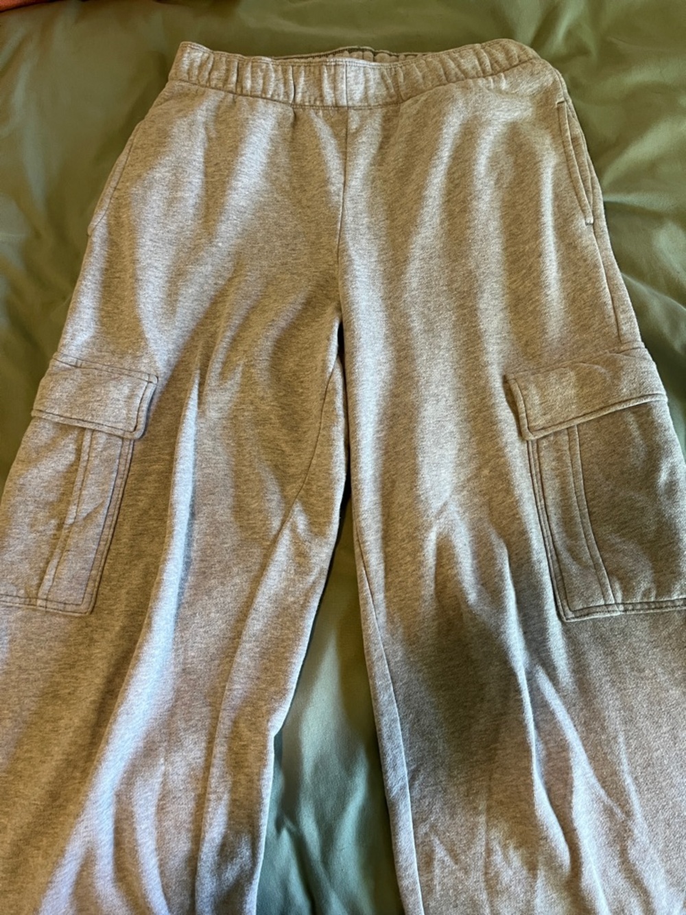 American Eagle Outfitters Heather Gray Cargo Sweatpants